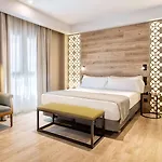 Catalonia Santa Justa Otel