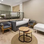 Otel Catalonia Santa Justa 4*