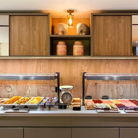 Catalonia Santa Justa Hotel