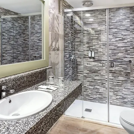 Catalonia Santa Justa 4*