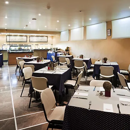 Catalonia Santa Justa Hotel 4*